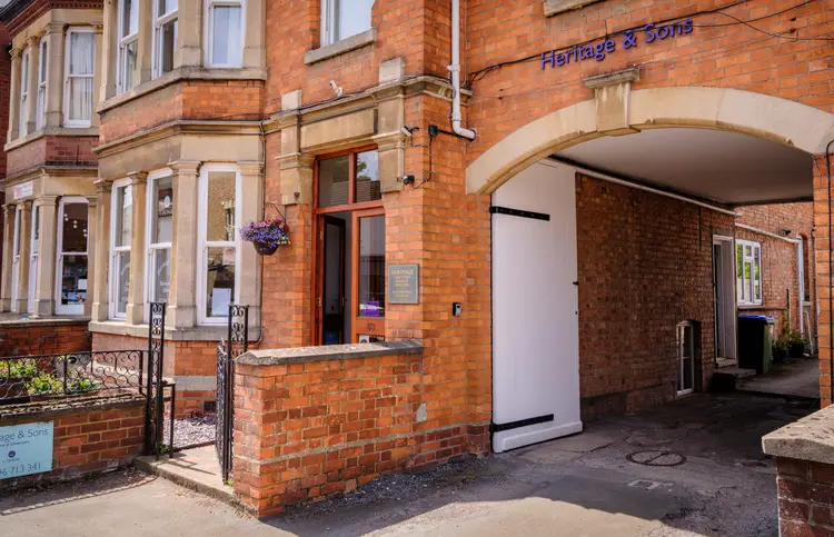A photo showing the CPJ Field Heritage & Sons funeral home in Winslow.