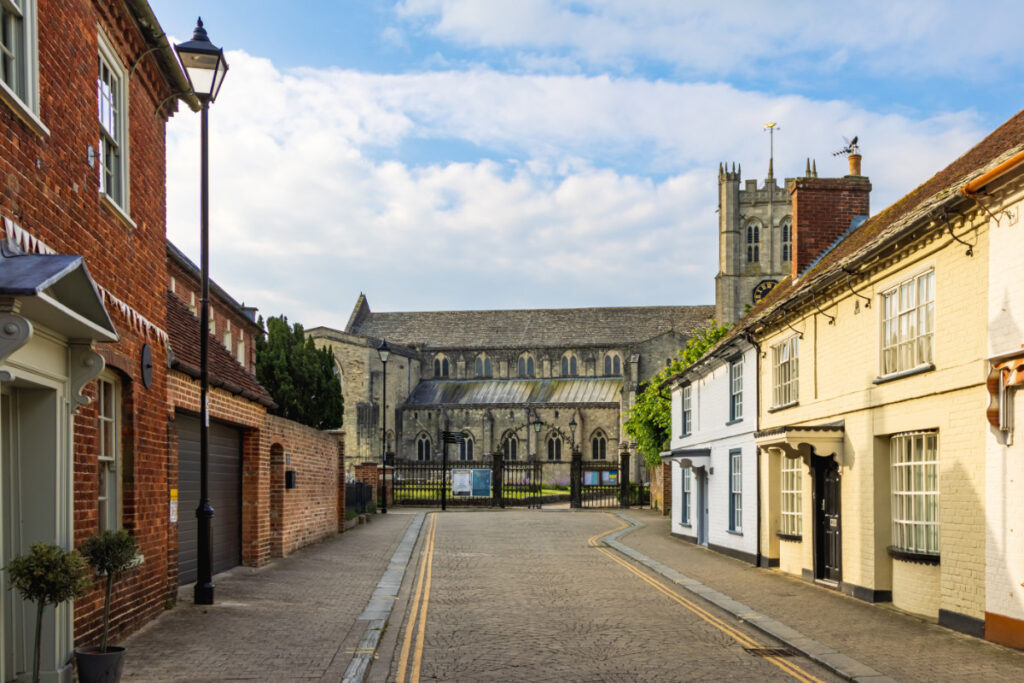 A photo showing a residential street in the town of Christchurch in Dorset.