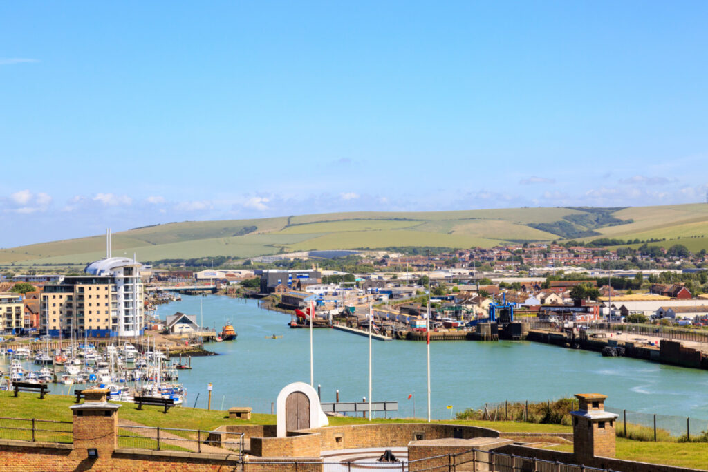 A photo showing Newhaven harbour.